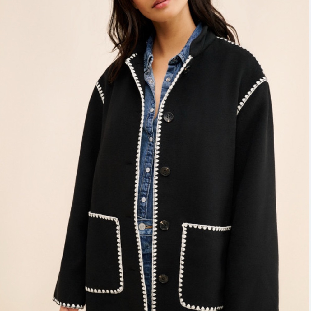 Commense Black Blazer with White Accents